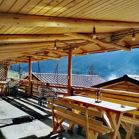 Holiday home Casutele De Sub *