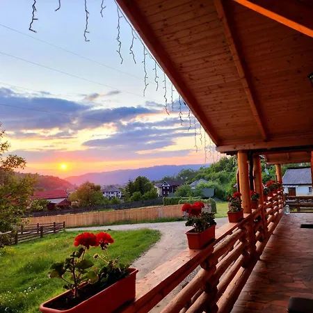 Casutele De Sub Holiday home Viseu de Sus